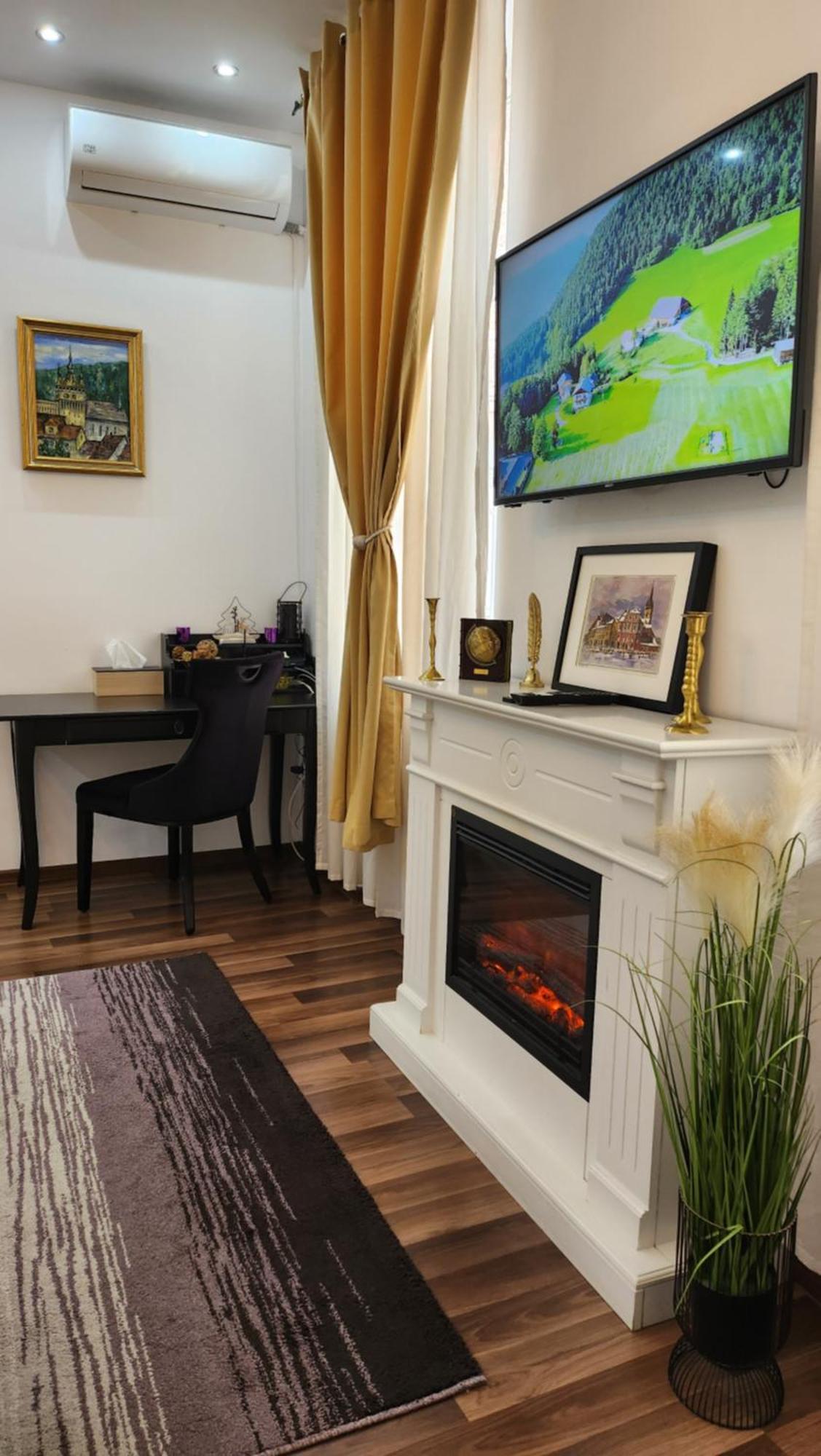 Piazza Grande Apartment